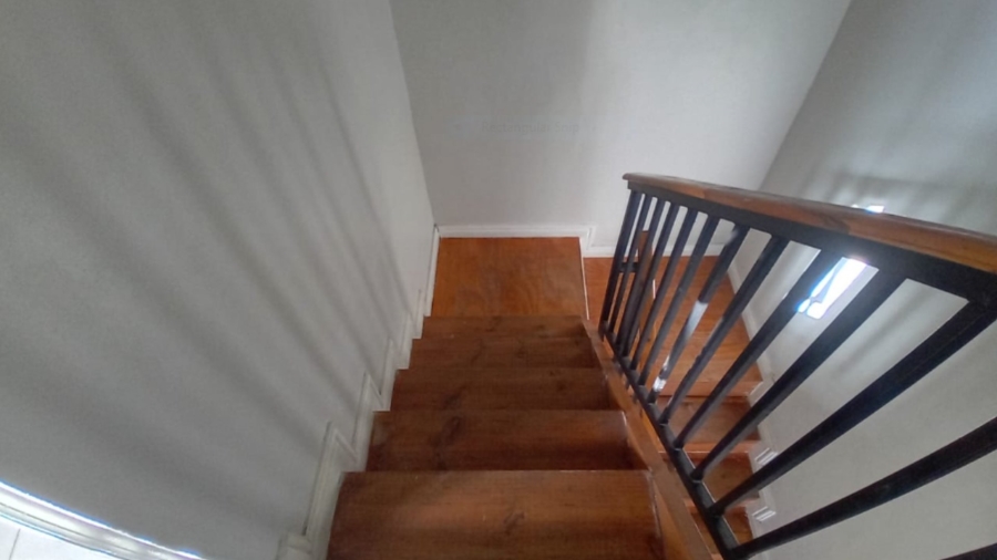 3 Bedroom Property for Sale in Eersterivier South Western Cape